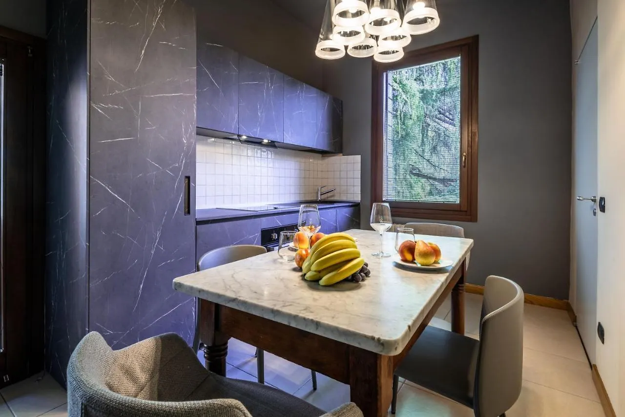 Villa Moro Lin Design Apartments Mestre 3*,